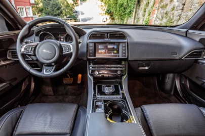 Kraliyet şövalyesi